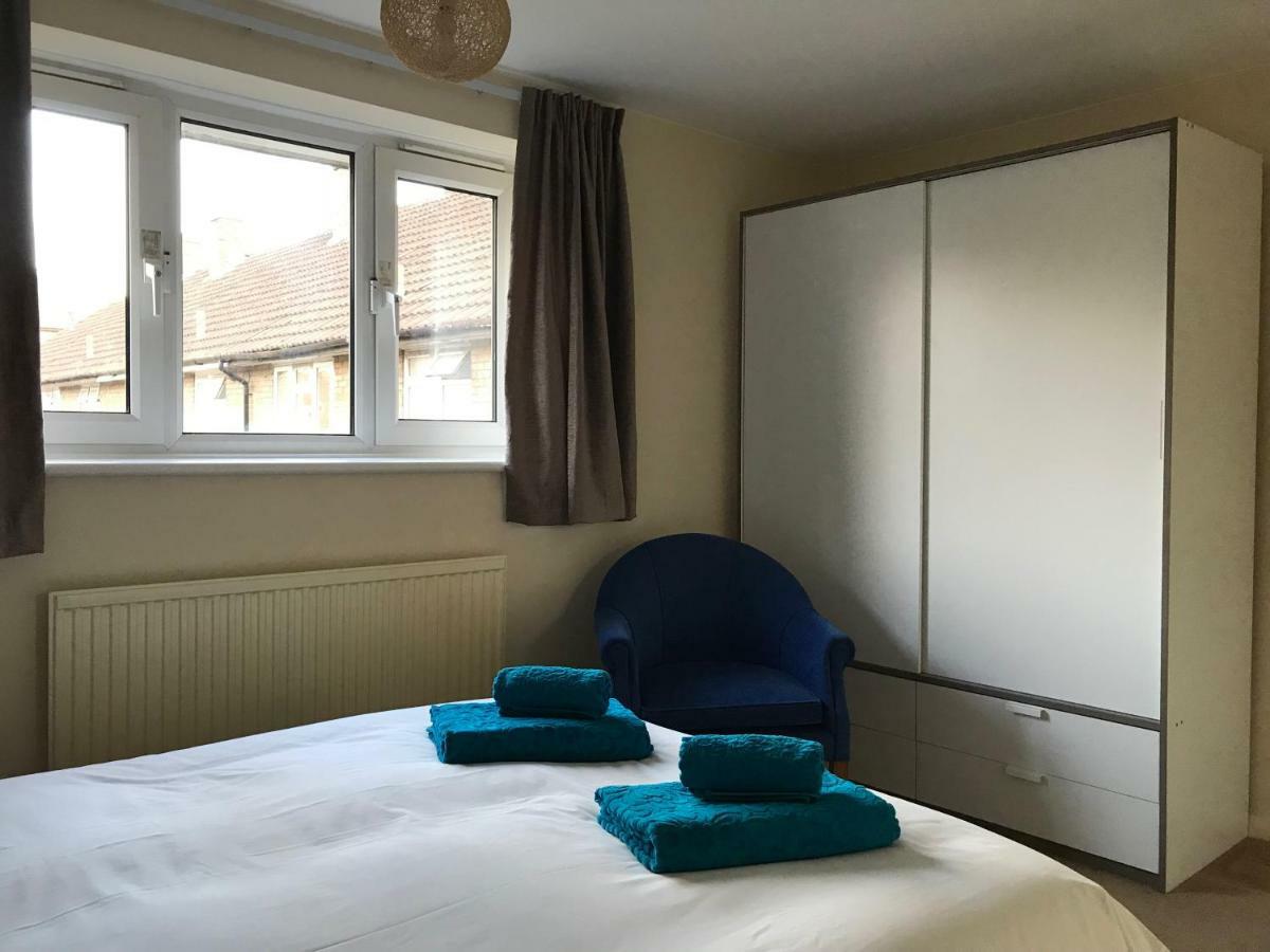 Cozy Apartment In Stratford From 18 Minutes To Central ロンドン エクステリア 写真